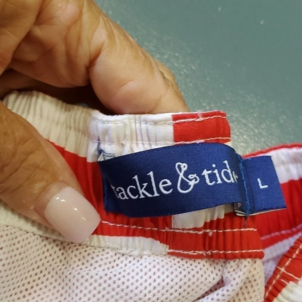 TACKLE & TIDES, AMERICAN FLAG BATHING SUIT.‎  SIZE large. Net linned.